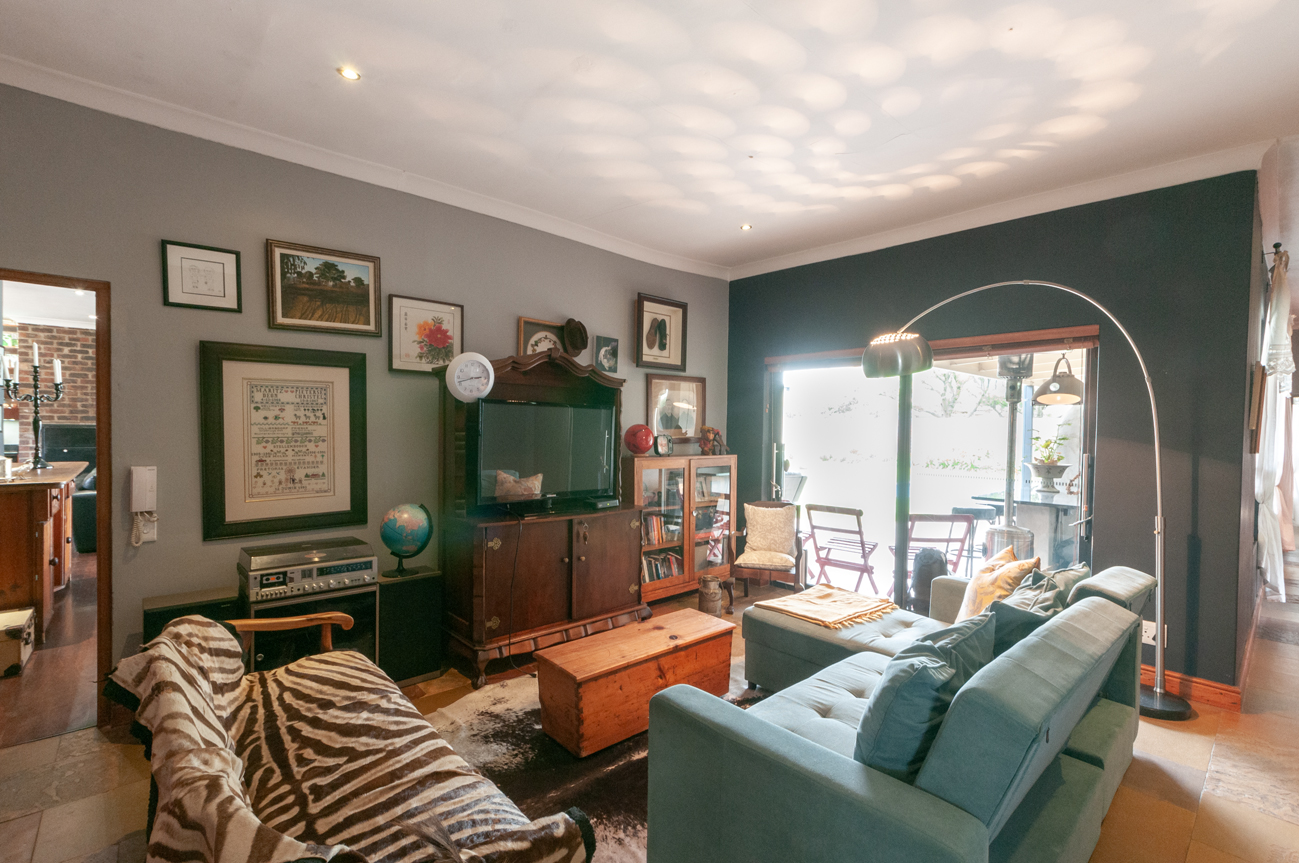 5 Bedroom Property for Sale in Lochnerhof Western Cape